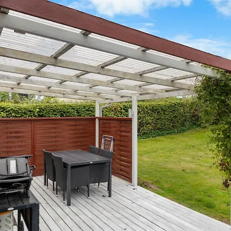 Elline - 200m From The Sea By Interhome Casa de Férias